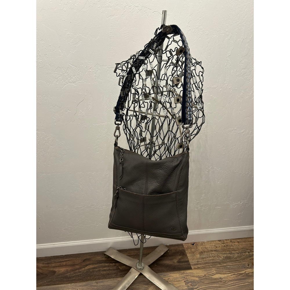 The Sak Gray Pebbled Leather Crossbody Bag with Woven Geometric Strap Messenger - Picture 6 of 11